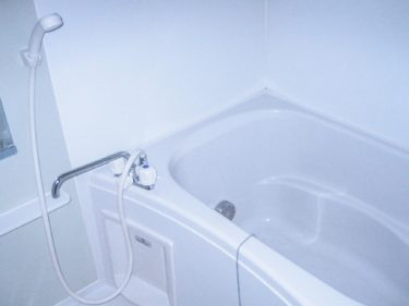 お風呂のユニットバス！コーキングが剥がれる原因と対処方法
